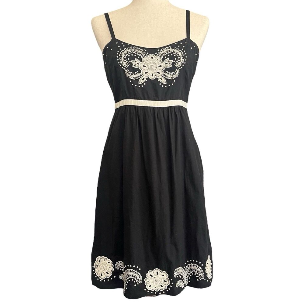 Moulinette Soeurs Y2K Babydoll Dress Size 4 Embroidered Dainty Sweetheart Neck